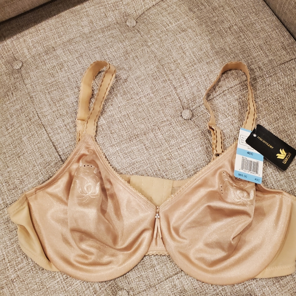 NWT Wacoal minimizer bra